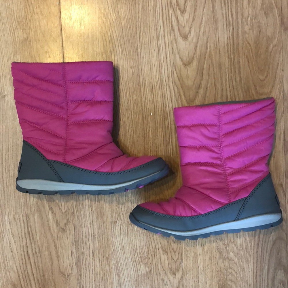 Sorel boots - Picture 3 of 6